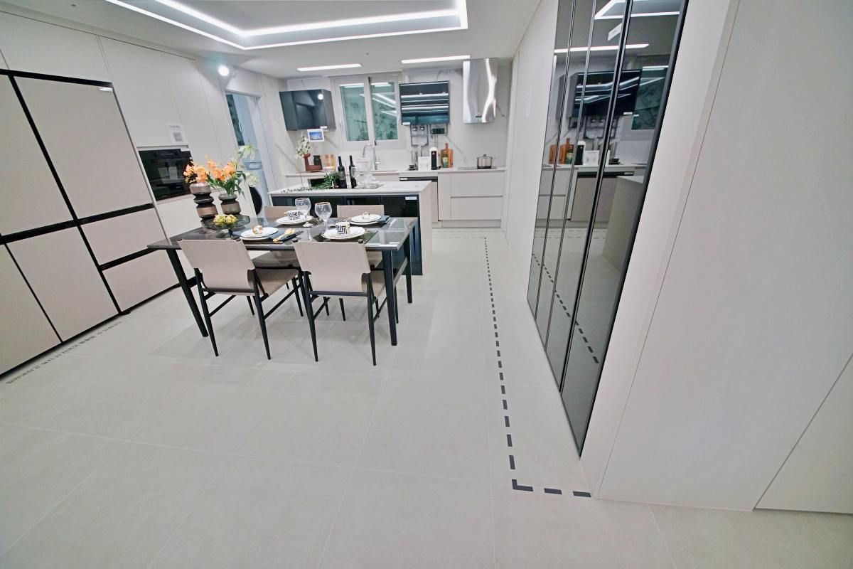  �����Ǿ� ����ź�� ����Ƽ �ΰ��Ӵ�  84���ֺ��� 46-102