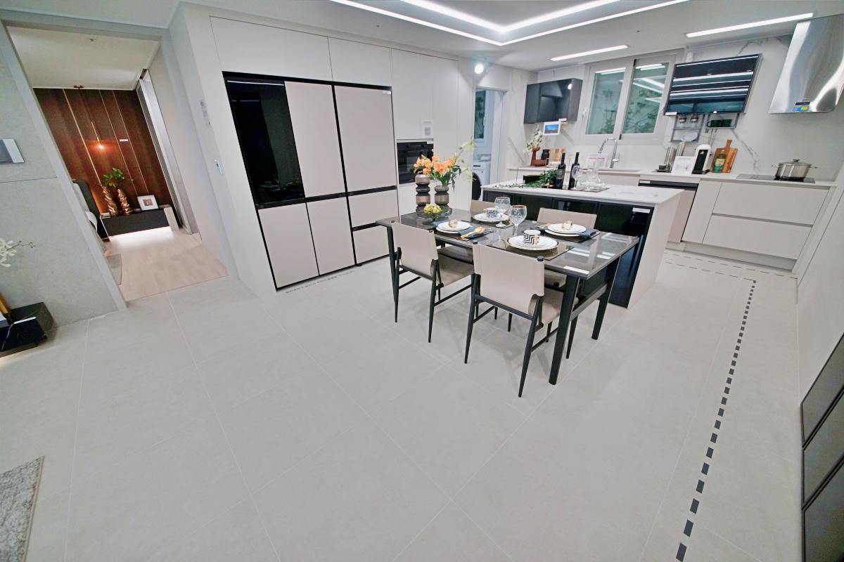  �����Ǿ� ����ź�� ����Ƽ �ΰ��Ӵ�  84���ֺ��� 46-103