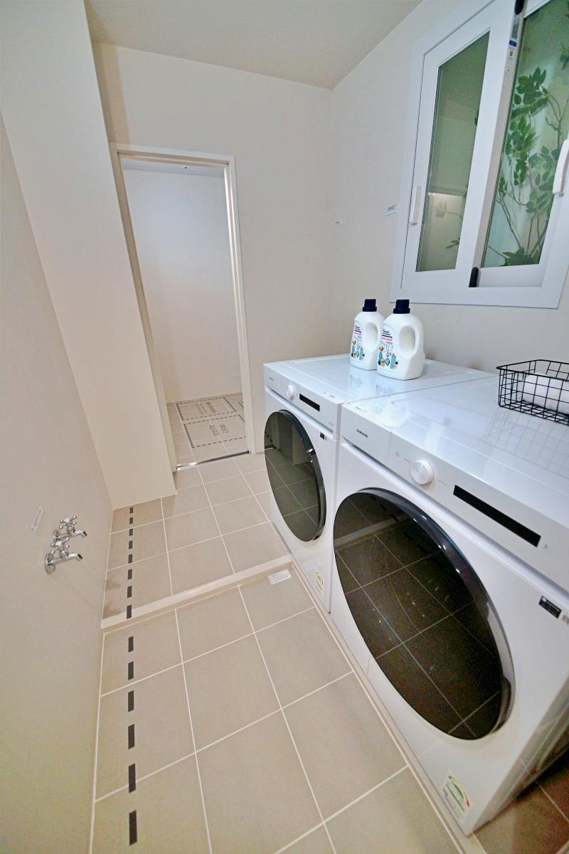  �����Ǿ� ����ź�� ����Ƽ �ΰ��Ӵ�  84���ֺ��� 46-73