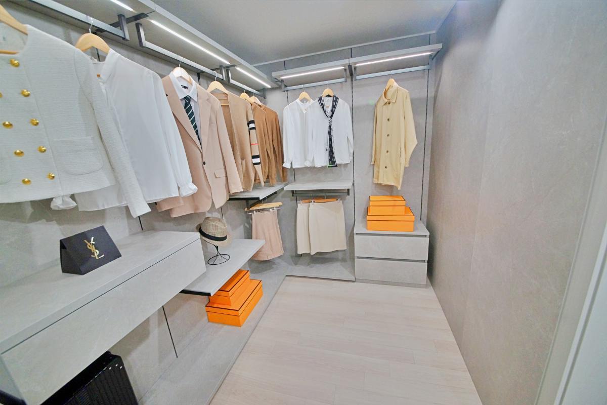  �����Ǿ� ����ź�� ����Ƽ �ΰ��Ӵ�  84���ֺ��� 46-81