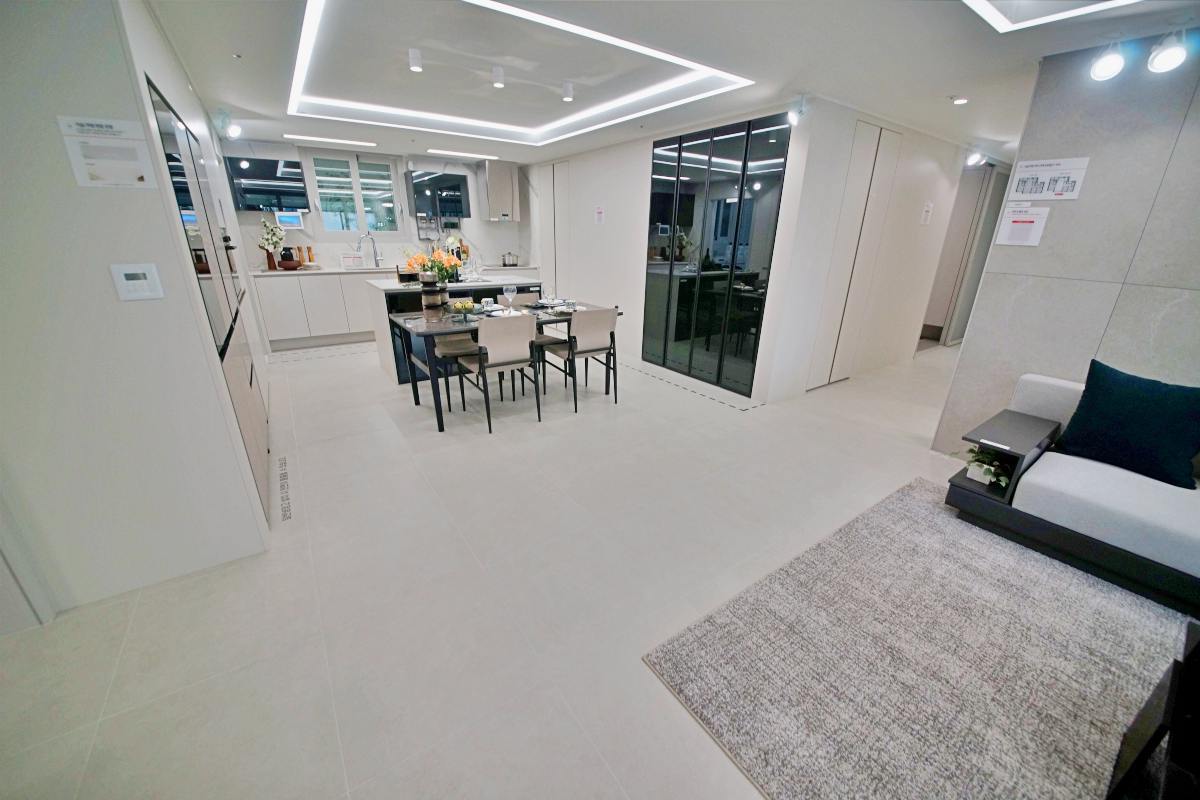  �����Ǿ� ����ź�� ����Ƽ �ΰ��Ӵ�  84���ֺ��� 46-97